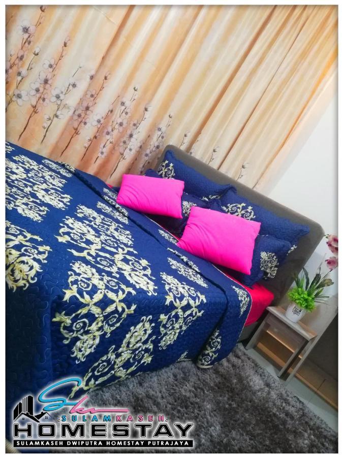 1250 M² Dengan 3 Bilik Tidur Dan 3 Bilik Mandi Peribadi Di *