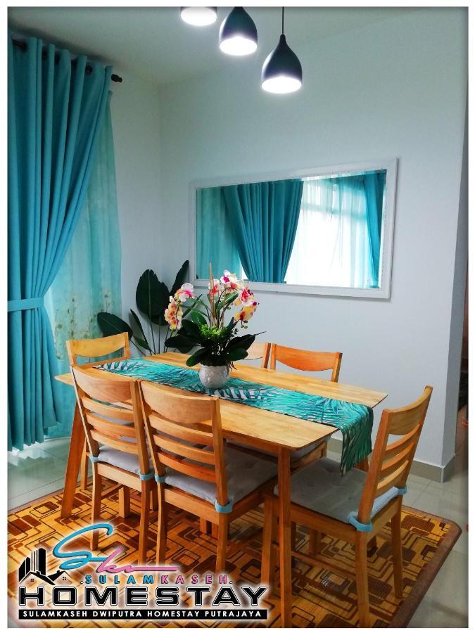 1250 M² Dengan 3 Bilik Tidur Dan 3 Bilik Mandi Peribadi Di * Putrajaya